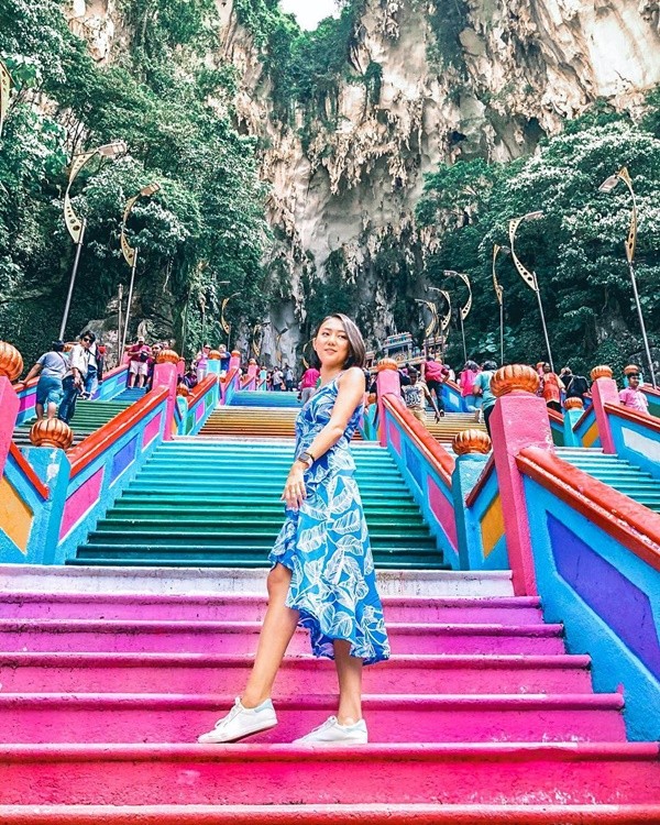 12 năm xuất hiện 1 lần, bậc thang cầu vồng ở "thánh địa tôn giáo Hindu" trở thành "hot-trend" ảnh 1