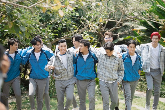 Dàn nam thần "Người Ấy Là Ai?" cùng nhau hội ngộ, fan thốt lên: "Có quá nhiều sự đẹp trai" ảnh 1