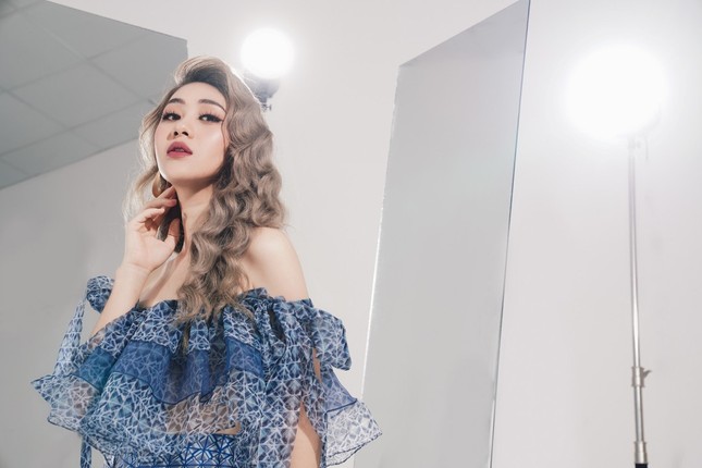 Dàn trai xinh, gái đẹp của kênh VTV6 bất ngờ xuất hiện trong cùng một dự án ảnh kỷ niệm ảnh 6