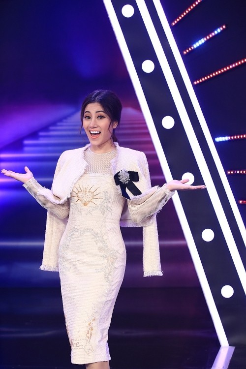 Tham gia gameshow, Tố My bị Trường Giang cho ăn 5 dĩa bột mì vì mãi chú ý đến trai đẹp ảnh 1