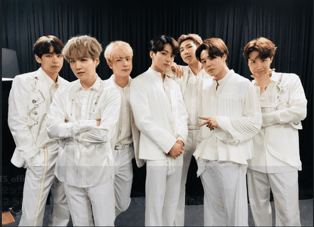 BTS bất ngờ mang tiếng Việt lên sân khấu World tour "Love Yourself: Speak Yourself" tại Brazil ảnh 3