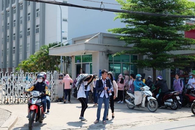 Không nộp bằng tốt nghiệp THPT, gần 800 sinh viên có nguy cơ bị thôi học ảnh 2