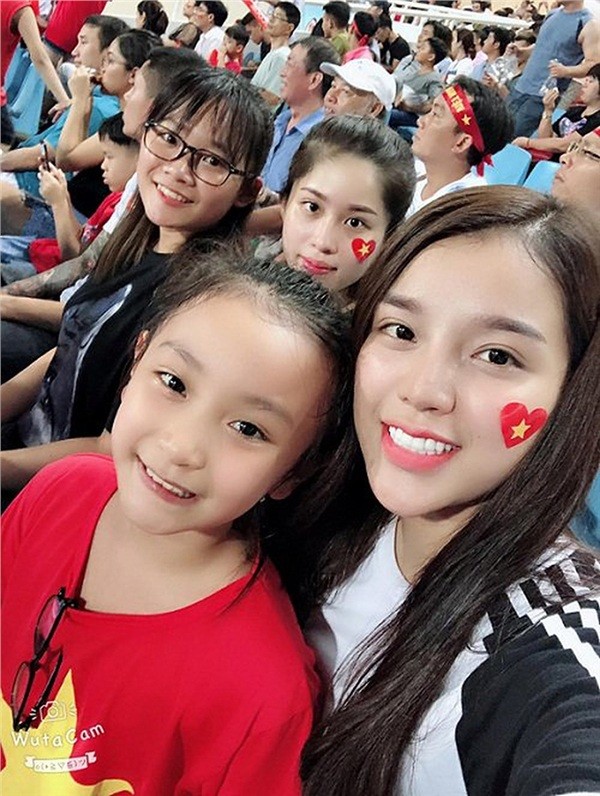 Bùi Tiến Dũng chính thức định ngày đám hỏi với bạn gái, Đình Trọng không thể đến dự ảnh 2