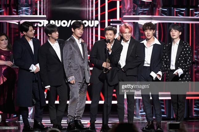 "Map of The Soul: Persona" (BTS) là album K-Pop thứ ba làm được điều này tại Mĩ ảnh 1