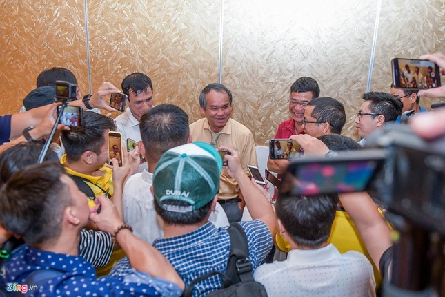Công Phượng và những điều chưa nói trong hợp đồng đi Bỉ ảnh 1