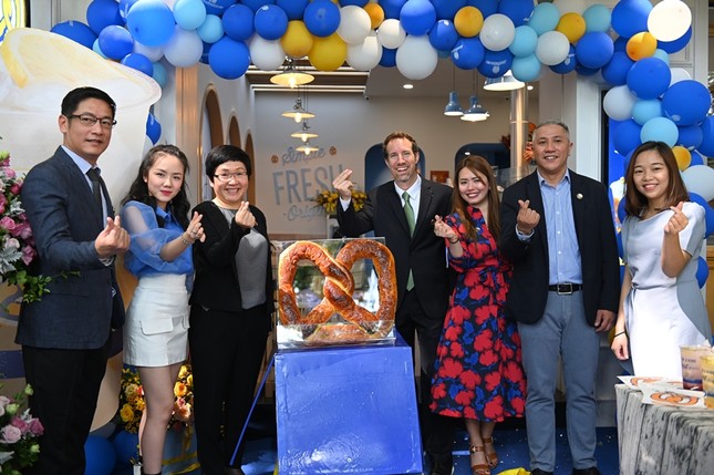 Khi food blogger xắn tay "lăn" vào bếp, bạn có ngay bánh pretzel trứ danh nước Mỹ! ảnh 5