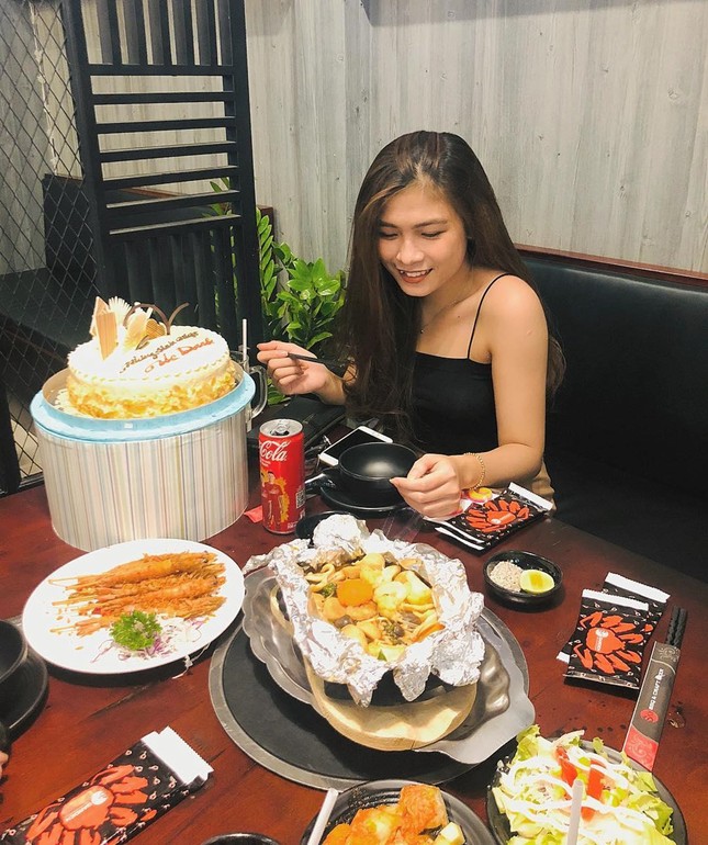 5 quán hải sản tươi ngon ở TP.HCM cho hội bạn thân tụ tập ảnh 2