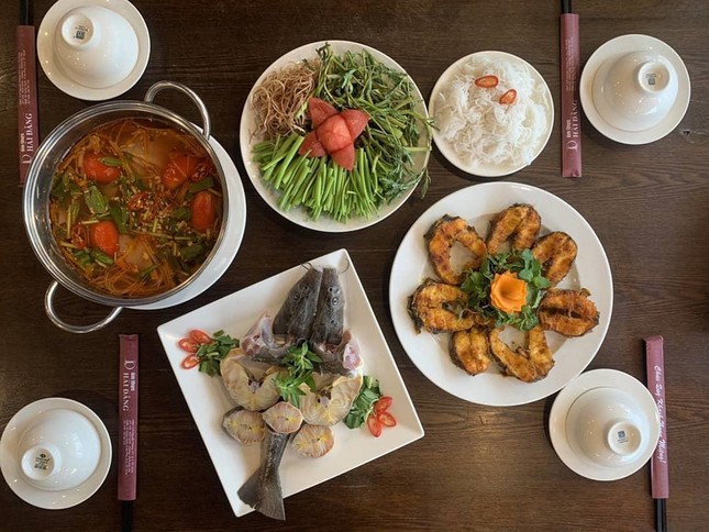 5 quán hải sản tươi ngon ở TP.HCM cho hội bạn thân tụ tập ảnh 16