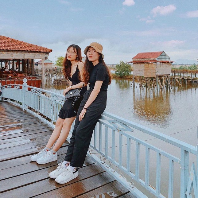Đầm Chuồn, phá Tam Giang đẹp thơ mộng trong ảnh check-in của giới trẻ ảnh 2