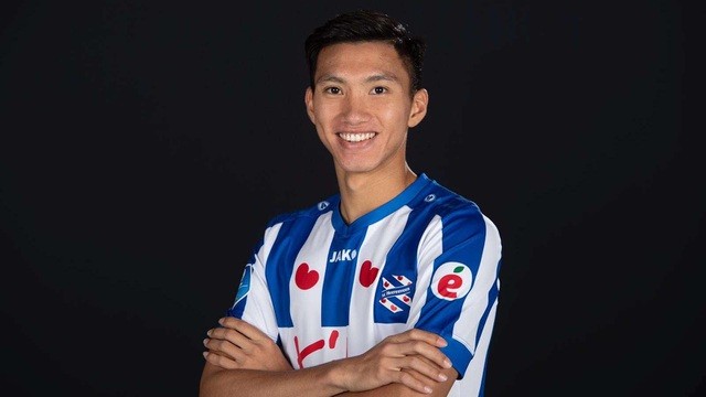 HLV Heerenveen lên tiếng khen ngợi Đoàn Văn Hậu ảnh 1