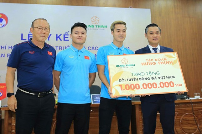Cánh tay phải của ông Park cũng được VFF gia hạn hợp đồng 3 năm ảnh 3