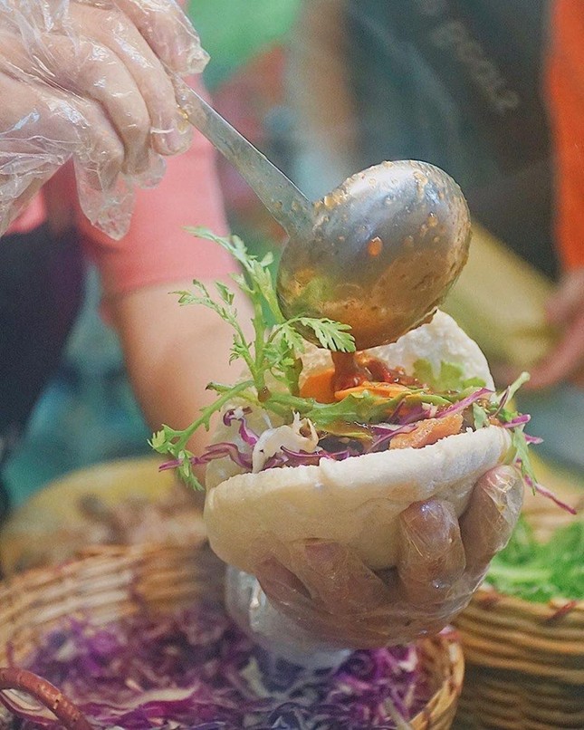 Cuối tuần này bạn hãy tranh thủ thưởng thức ngay 4 loại bánh mới lạ ở TP.HCM ảnh 12