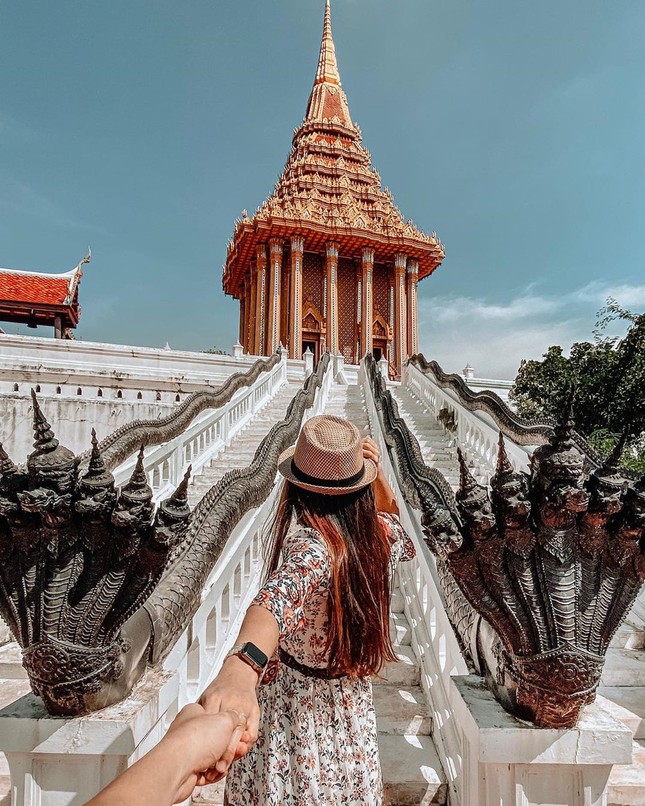 Mời bạn ghé thăm ba ngồi đền, chùa có kiến trúc độc lạ nhất ở Thái Lan ảnh 10