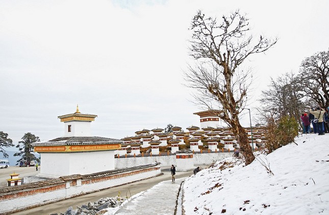 Mùa tuyết rơi tại quốc gia hạnh phúc Bhutan ảnh 13
