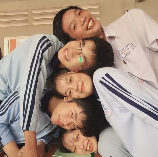 Đập hộp, dọn rác, khoe ảnh 10 năm và các thử thách nổi bật năm 2019 ảnh 13