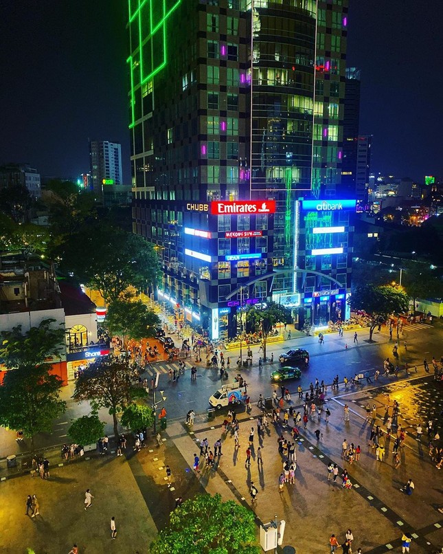 Hãy ghi nhớ ngay loạt địa điểm đón Countdown 2020 tại TP.HCM ảnh 4