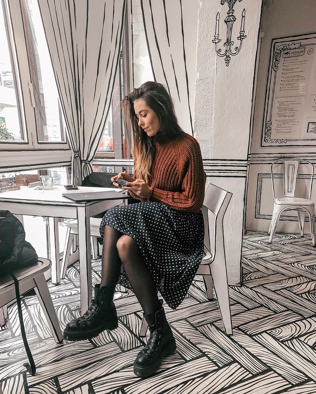 Quán cà phê ở Hàn Quốc hút khách nhờ sở hữu không gian 2D như truyện tranh ảnh 4