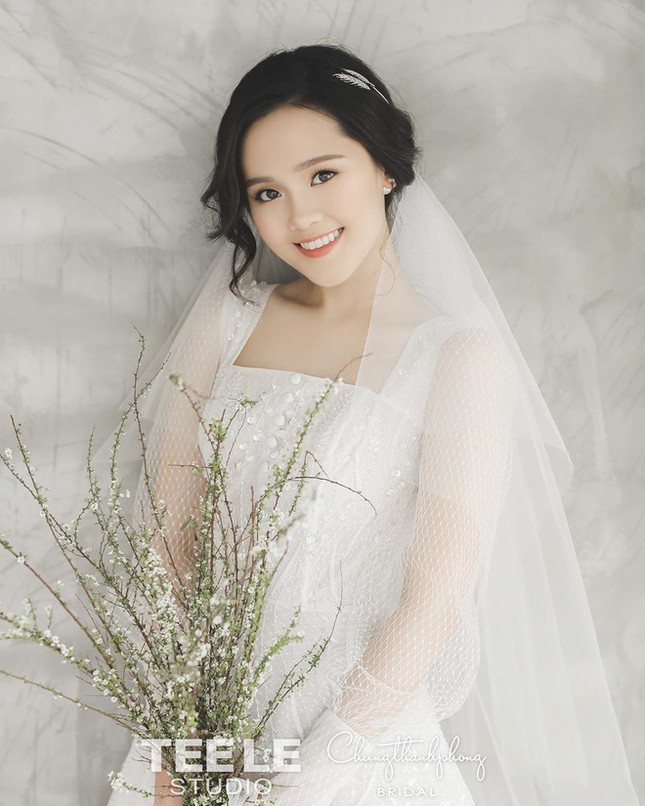 Quỳnh Anh đáp trả "cực gắt", bảo vệ thợ make-up trong đám hỏi trước những bình luận ác ý ảnh 4