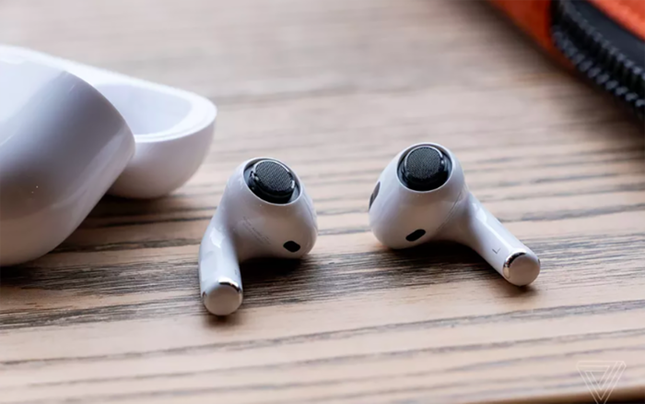 Apple vừa tự làm tính năng "chất" nhất trên tai nghe AirPods Pro tệ đi ảnh 1