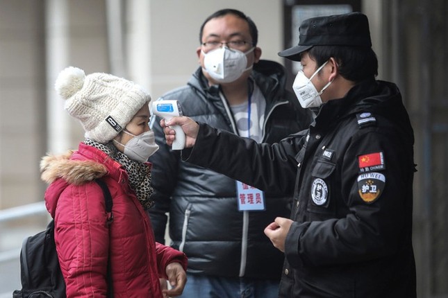 Mạng xã hội Việt Nam loạn tin đồn, tin giả về virus corona từ Vũ Hán ảnh 1