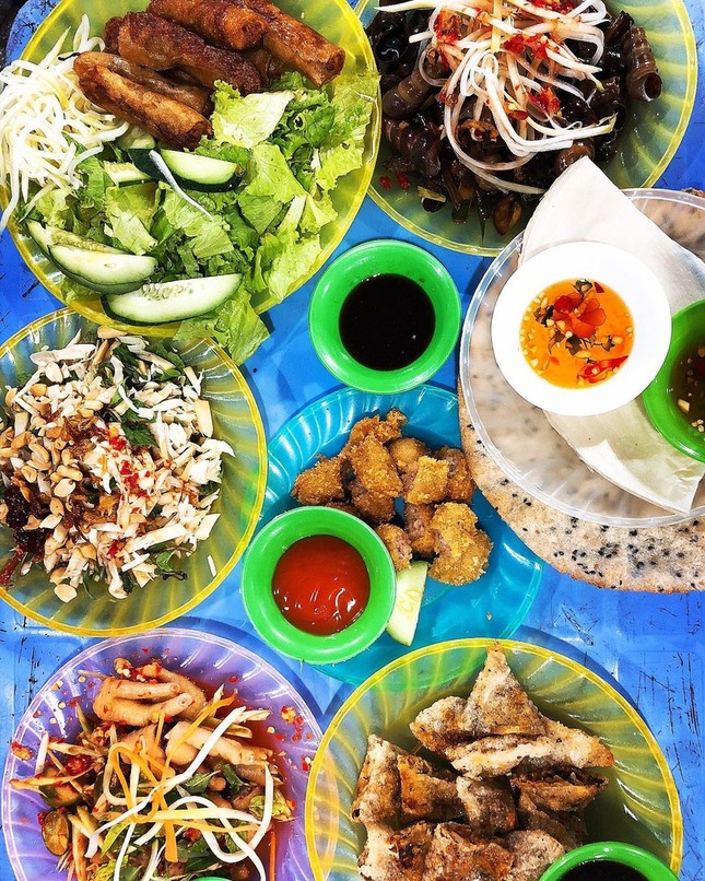 Những khu ẩm thực nổi tiếng cực thu hút các "thực thần" ở Đà Nẵng ảnh 10