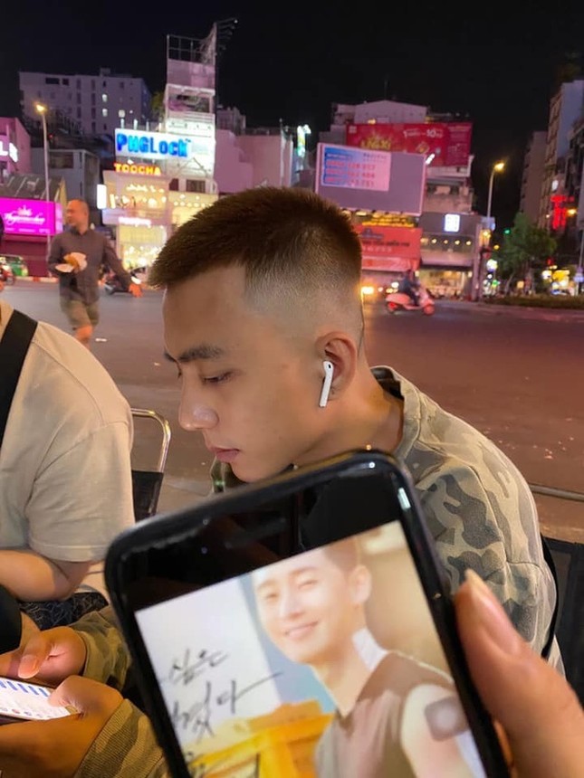 Dân mạng bắt trend tóc ngố tàu của Park Seo Joon trong "Itaewon Class" ảnh 7