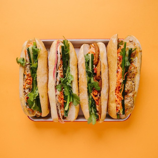 Những tiệm bánh mì Việt Nam nổi tiếng và được khắp thế giới yêu thích ảnh 4