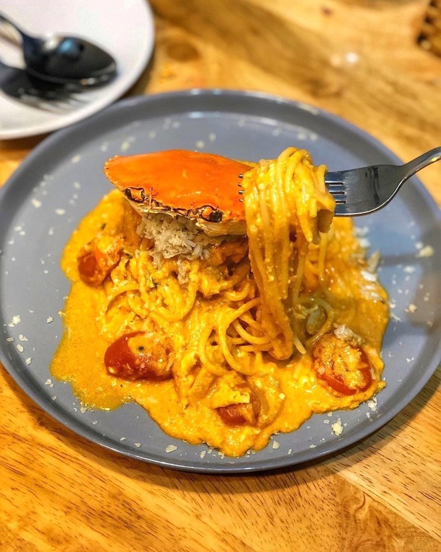 Thưởng thức spaghetti mai cua và 5 món ngon làm từ cua tại TP.HCM ảnh 2