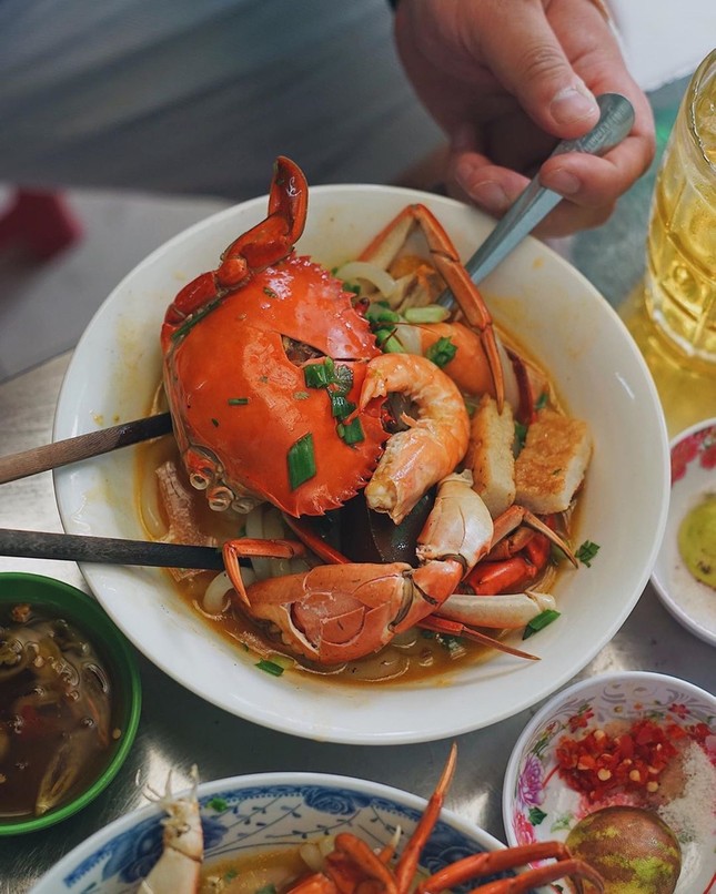 Thưởng thức spaghetti mai cua và 5 món ngon làm từ cua tại TP.HCM ảnh 10