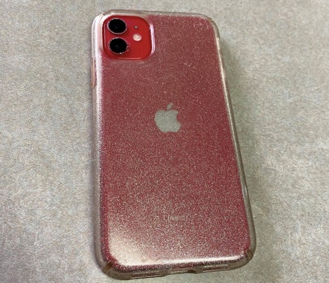 iPhone 11 ngâm dưới đáy hồ suốt 2 tháng vẫn sử dụng được bình thường ảnh 2