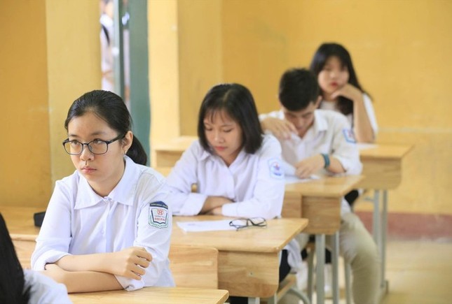 Tuyển sinh lớp 10 Hà Nội: Có nên bỏ môn thi thứ 4? ảnh 1