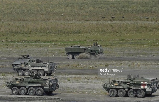 Cận cảnh siêu pháo phản lực HIMARS khai hỏa ở Philippines - ảnh 8