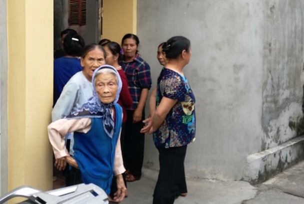 Bố nữ sinh bi sát hại phi tang xuống sông xót xa kể lại giây phút gặp con lần cuối - ảnh 1