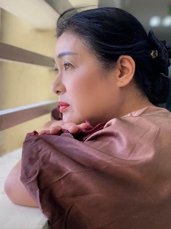 Showbiz 17/5: Hoàng Thùy đi quyền cover cô Minh Hiếu, K-ICM đáp trả anti fan chửi mẹ nuôi - ảnh 1