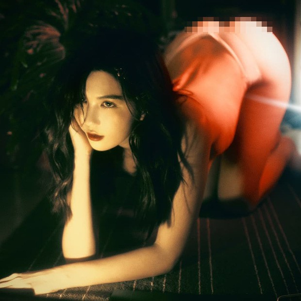 Ngọc Trinh 'thả rông' táo bạo - ảnh 2