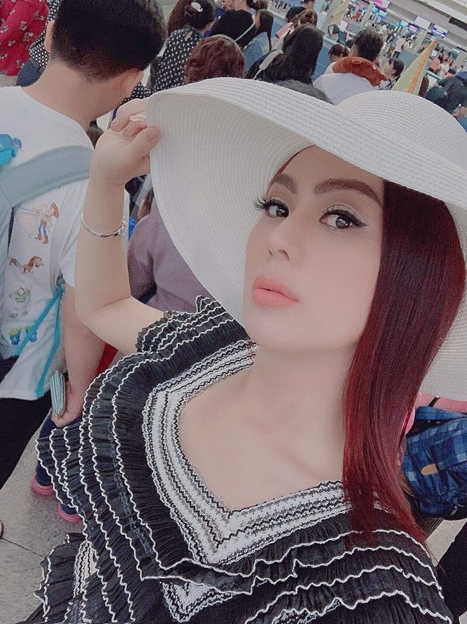Lâm Khánh Chi tái xuất với nhan sắc không ngờ sau khi lộ ảnh mặt sần sùi - ảnh 3