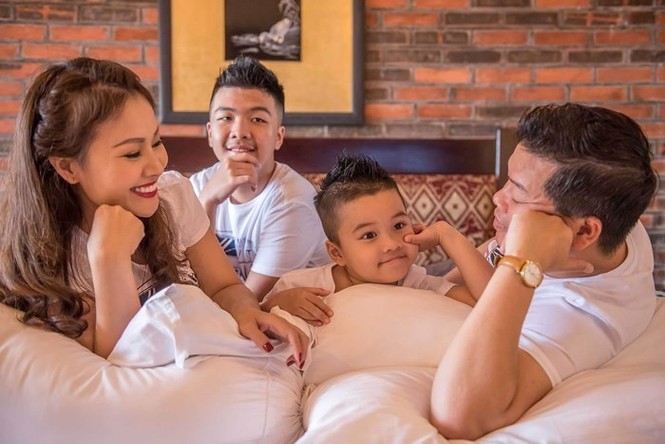 Chân dung vợ ca sĩ xinh đẹp, hi sinh nghiệp hát vì chồng con của Đăng Dương - ảnh 5