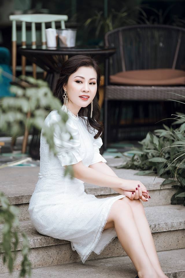 Chân dung vợ ca sĩ xinh đẹp, hi sinh nghiệp hát vì chồng con của Đăng Dương - ảnh 8