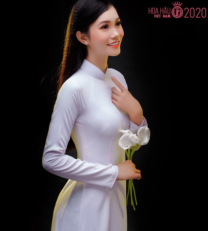 Nhan sắc đài các của cô gái 18 tuổi ‘miền gái đẹp’ thi Hoa hậu Việt Nam 2020 - ảnh 2