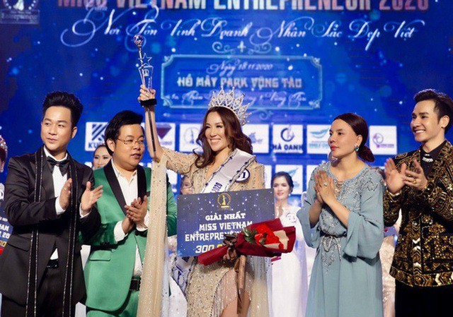 Showbiz 30/12: Việt Hương lên tiếng về việc hỗ trợ đưa tro cốt Vân Quang Long về Việt Nam - ảnh 4