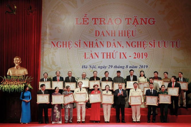 Nghệ sĩ 92 tuổi vừa nhận danh hiệu NSND là ai? - ảnh 3