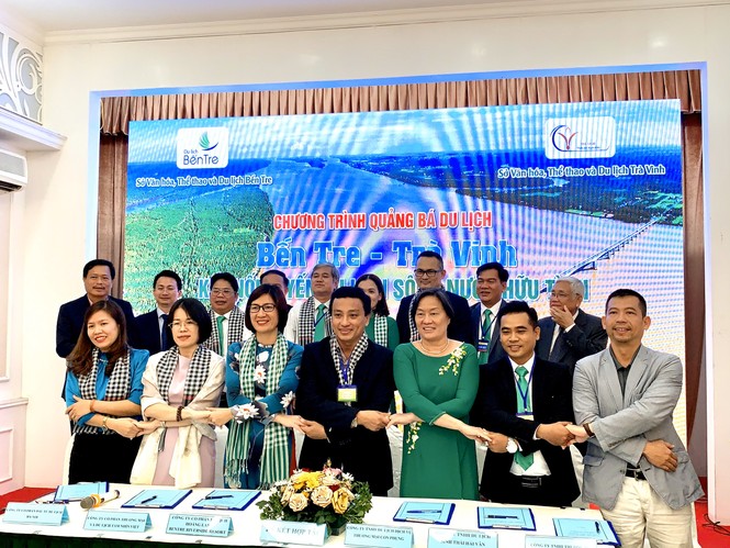 Bến Tre bắt tay Trà Vinh mở tuyến du lịch sông nước hữu tình - ảnh 1