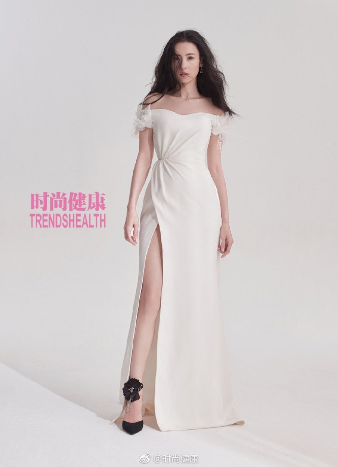 Trương Bá Chi trẻ đẹp quyến rũ bất ngờ sau sinh con thứ 3 - ảnh 18