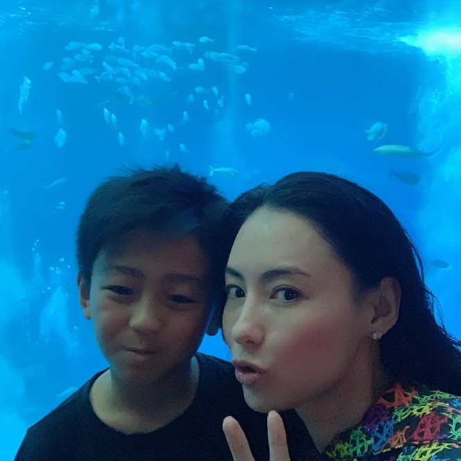 Trương Bá Chi trẻ đẹp quyến rũ bất ngờ sau sinh con thứ 3 - ảnh 21
