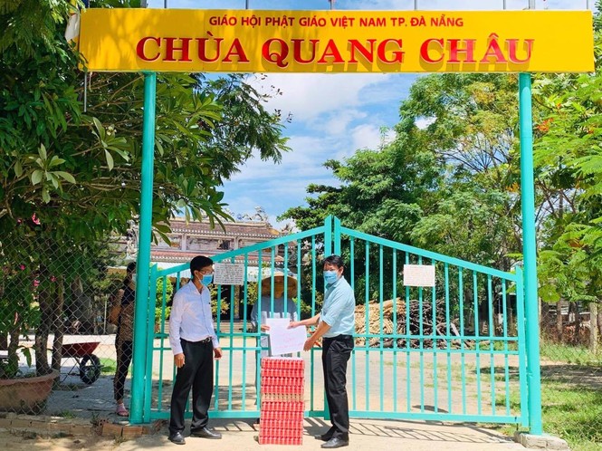 Ca sỹ Mỹ Tâm chung sức cùng người dân Đà Nẵng chống dịch COVID-19 - ảnh 2