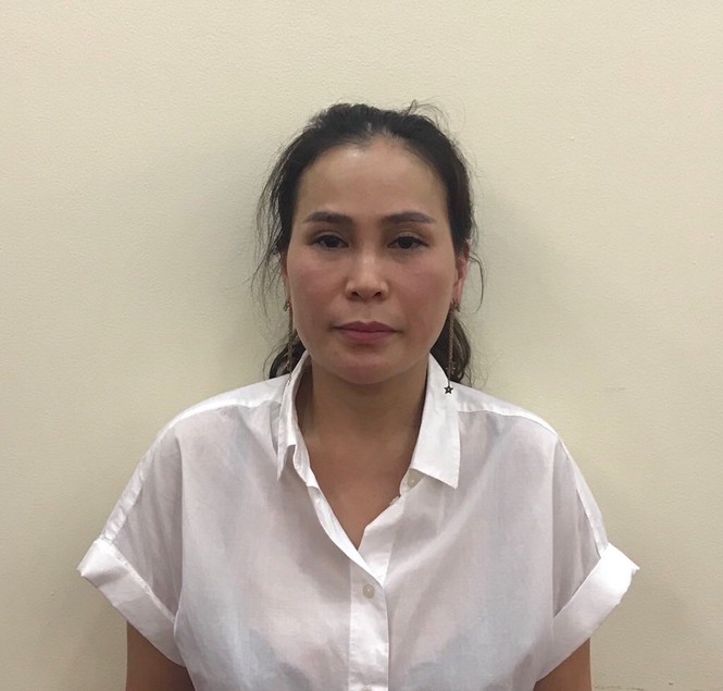 Người phụ nữ bí ẩn khiến cựu quan chức ở TPHCM 'ngã ngựa' - ảnh 3