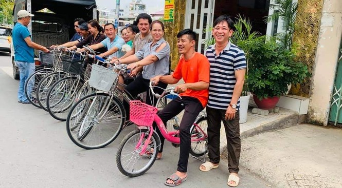 Chàng kỹ thuật viên 'hồi sinh' xe đạp cũ tặng học trò nghèo - ảnh 5