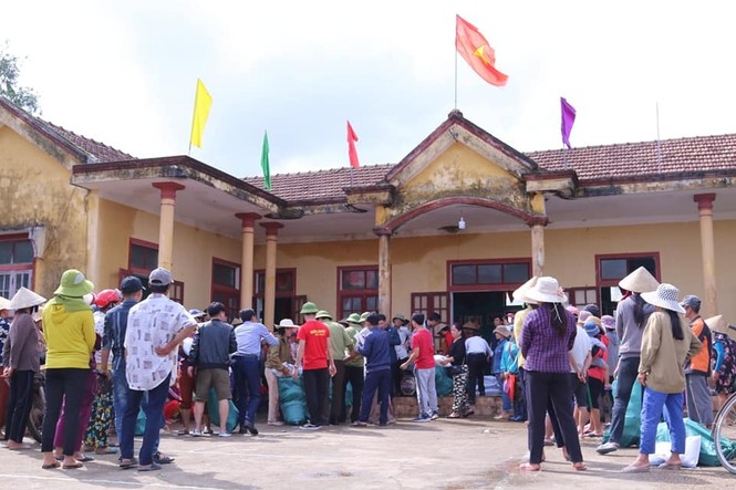 Báo Xây dựng chung tay hỗ trợ đồng bào miền Trung bị thiệt hại do mưa lũ - ảnh 7