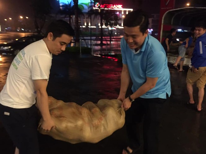 Tuổi trẻ Hà Tĩnh chung tay “giải cứu” bưởi Phúc Trạch giúp dân vùng lũ - ảnh 3