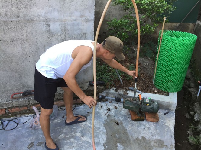 Hơn 4 nghìn hộ dân “khát” nước sạch do nước sông chuyển màu - ảnh 1